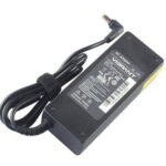 19V 4.74A 90W AC Adaptor for Acer Aspire 7720 7730 8920G 8930 Acer Extensa 5630Z 7620Z Acer TravelMate 6592G 8000 – Angled front – 3 sides visible