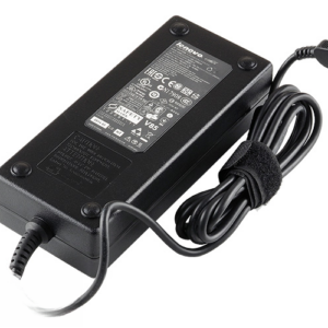 20V 6.75A 130W AC Adaptor for Lenovo IdeaPad Y50 (P/N: 45N0361 45N0362 ADL135NDC3A 36200314) – Angled front – 3 sides visible